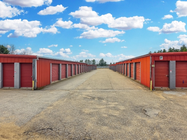 Facility photo: //images.sparefoot.com/medium/24179269f4dca258649.jpg