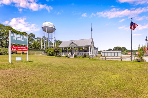 Facility photo: //images.sparefoot.com/medium/24179668e946a768249.jpg