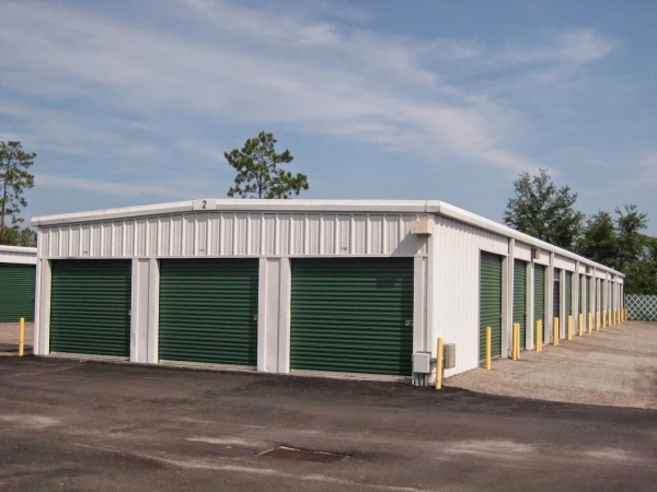 Facility photo: //images.sparefoot.com/medium/24180368961af0ec6d9.jpg