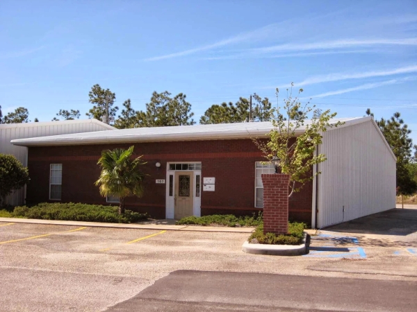 Facility photo: //images.sparefoot.com/medium/24180368961af27b711.jpg