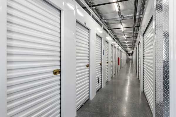 Facility photo: //images.sparefoot.com/medium/24181268ace130c4ed1.jpg