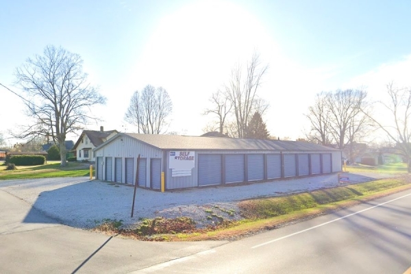 Facility photo: //images.sparefoot.com/medium/24185368a3344d87ebc.jpg