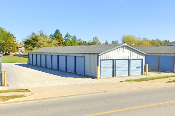 Facility photo: //images.sparefoot.com/medium/241855689f70588b60c.jpg