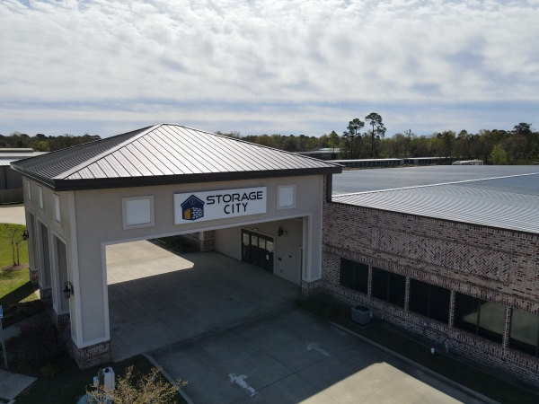 Facility photo: //images.sparefoot.com/medium/241867689e13de476da.jpg
