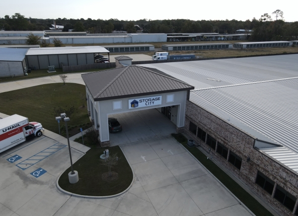Facility photo: //images.sparefoot.com/medium/241867689e13ea82b1c.jpg