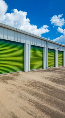 Facility photo: //images.sparefoot.com/medium/24189268a637646aa45.jpg