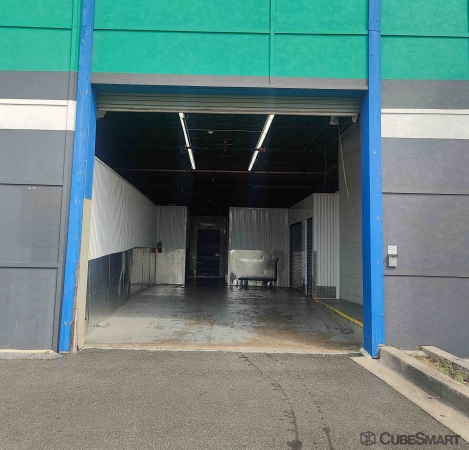 Facility photo: //images.sparefoot.com/medium/24189368a827cb93e7f.jpg