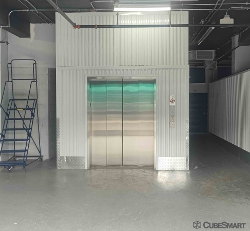 Facility photo: //images.sparefoot.com/medium/24189368a827ce29520.jpg