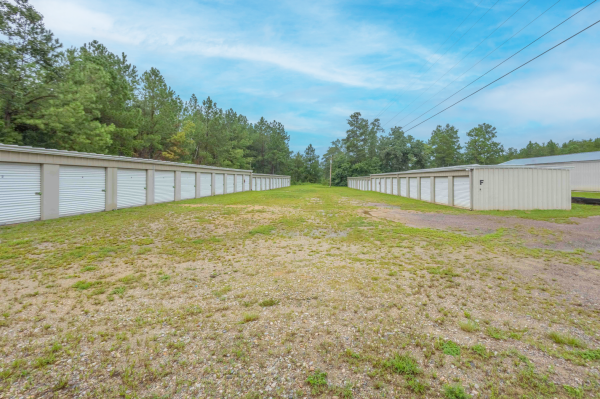 Facility photo: //images.sparefoot.com/medium/24190468b058134b3bd.png