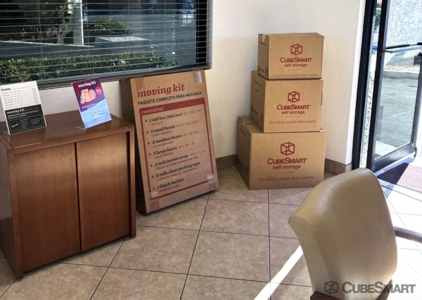 Facility photo: //images.sparefoot.com/medium/24191069fc2f85733c9.jpg