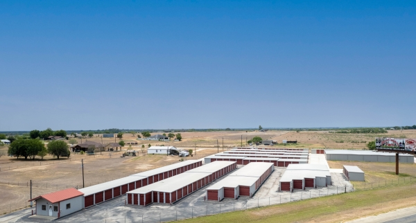 Facility photo: //images.sparefoot.com/medium/24191268ac9b9d156f0.jpg