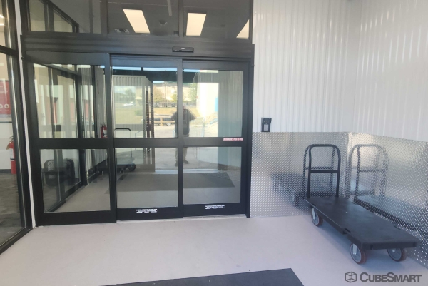 Storage Units at CubeSmart Self Storage - 450 Duane Avenue - NY - 450 Duane Avenue