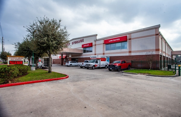 Storage Units at FreeUp Storage Houston Stuebner Airline - 14929 Stuebner Airline Road