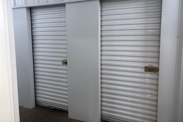 Facility photo: //images.sparefoot.com/medium/24197869eb6be090b5d.jpg