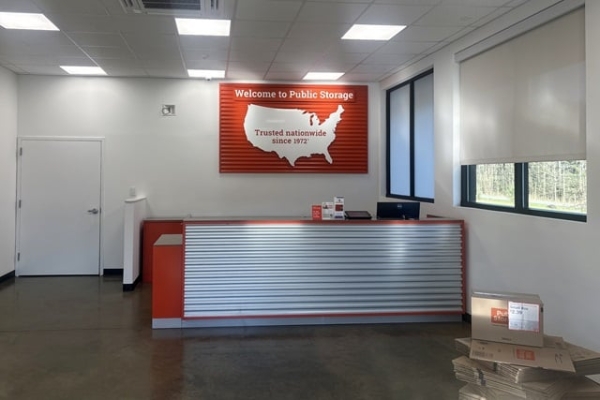 Facility photo: //images.sparefoot.com/medium/24197869f749325c59c.jpg