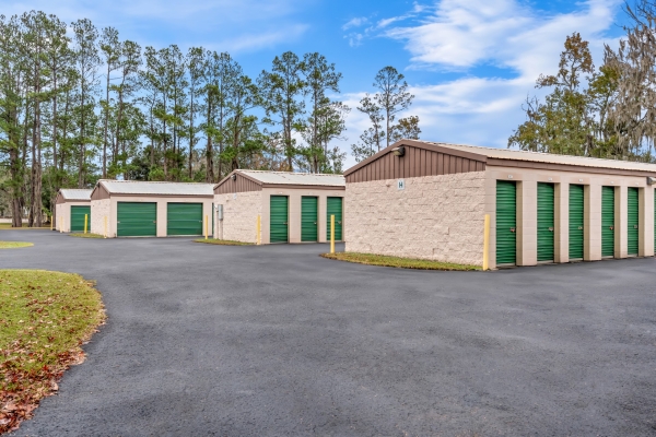 Facility photo: //images.sparefoot.com/medium/24198969697554c0497.jpg