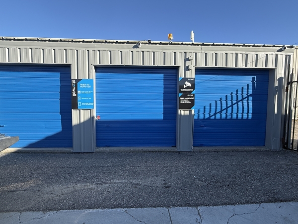 Facility photo: //images.sparefoot.com/medium/24200269528b1fd99f9.jpg