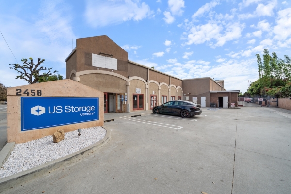Facility photo: //images.sparefoot.com/medium/242025691e3b7538899.jpg