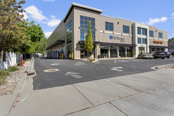 Facility photo: //images.sparefoot.com/medium/2420476a03bd0af2c67.jpg