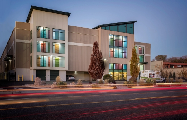 Facility photo: //images.sparefoot.com/medium/24204868caf99bacaf5.jpeg