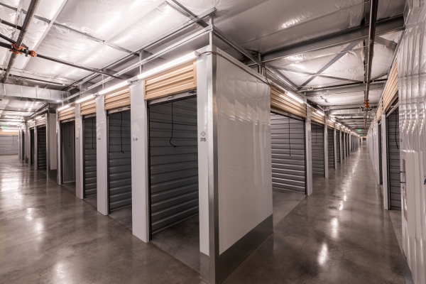 Facility photo: //images.sparefoot.com/medium/24204968cb38a7ee196.jpg