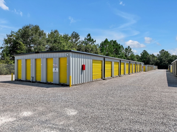 Facility photo: //images.sparefoot.com/medium/24207968c19aa0acb75.jpg