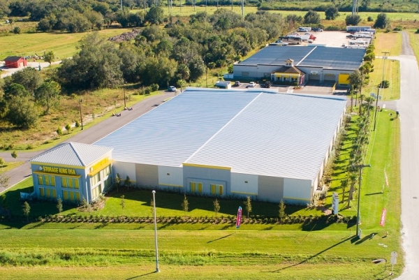 Facility photo: //images.sparefoot.com/medium/24208268c18a8e3aeb0.jpg