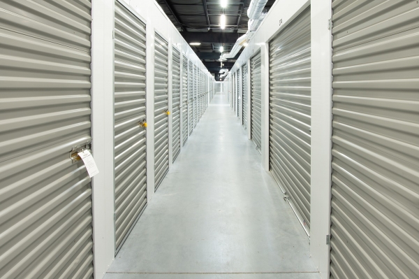 Facility photo: //images.sparefoot.com/medium/24208268c18a8f67e1e.jpg