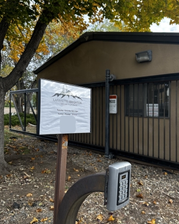 Facility photo: //images.sparefoot.com/medium/24209169c310e159f69.jpeg