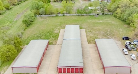 Facility photo: //images.sparefoot.com/medium/2420936921341cde599.jpg