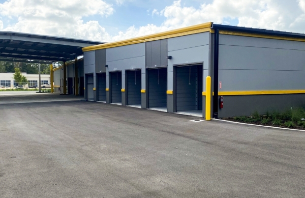 Facility photo: //images.sparefoot.com/medium/24209868c2e248b60e6.jpg