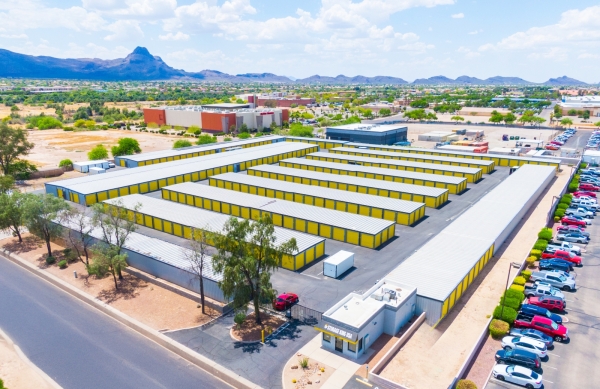 Facility photo: //images.sparefoot.com/medium/24211068c2ffd3ebc3c.jpg