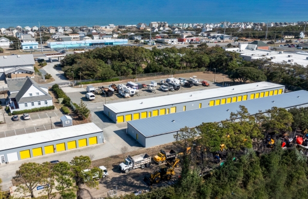 Facility photo: //images.sparefoot.com/medium/24211868c432556e0ca.jpg