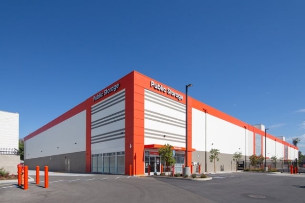 Facility photo: //images.sparefoot.com/medium/24212469f74c0d72a7f.jpg