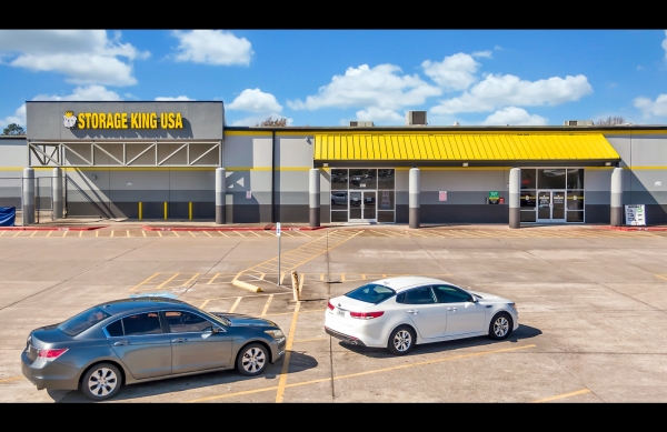 Storage Units at Storage King USA - 101 - Houston, TX - Gulf Freeway - 12336 Gulf Freeway
