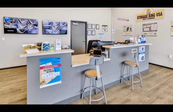 Storage Units at Storage King USA - 101 - Houston, TX - Gulf Freeway - 12336 Gulf Freeway