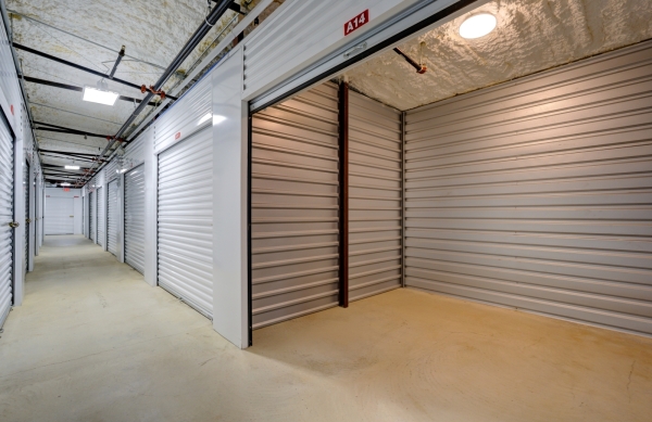 Storage Units at Storage King USA - 110 - League City, TX - State Hwy 3 - 2615 State Highway 3