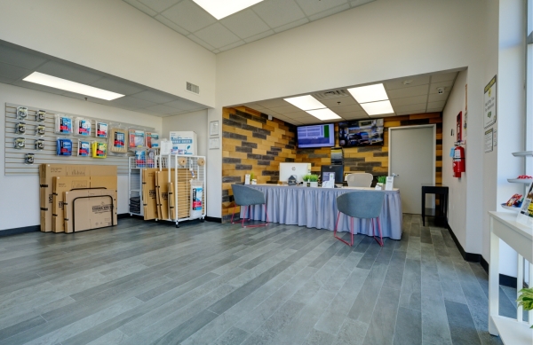 Storage Units at Storage King USA - 110 - League City, TX - State Hwy 3 - 2615 State Highway 3