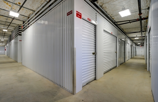 Storage Units at Storage King USA - 110 - League City, TX - State Hwy 3 - 2615 State Highway 3