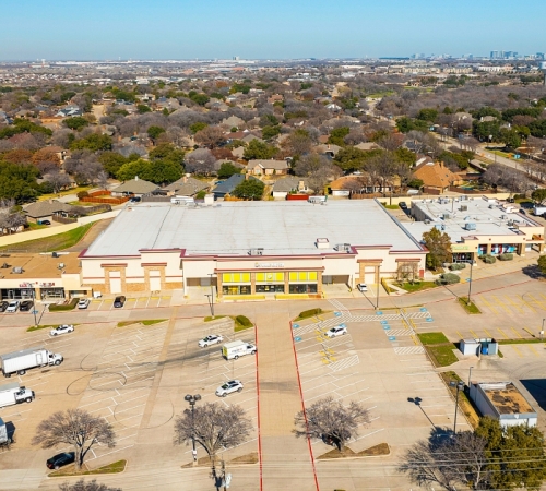 Storage Units at Storage King USA - 127 - Carrollton, TX - Rosemeade Pkwy - 2515 East Rosemeade Parkway