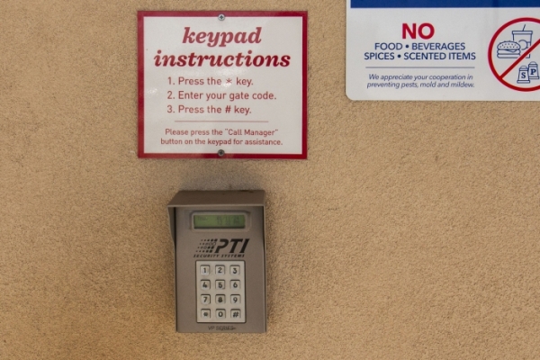 Storage Units at Storage King USA - 127 - Carrollton, TX - Rosemeade Pkwy - 2515 East Rosemeade Parkway