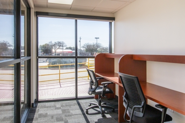 Storage Units at Storage King USA - 127 - Carrollton, TX - Rosemeade Pkwy - 2515 East Rosemeade Parkway