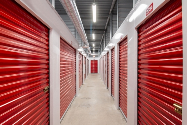 Storage Units at Storage King USA - 127 - Carrollton, TX - Rosemeade Pkwy - 2515 East Rosemeade Parkway