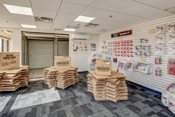 Storage Units at Storage King USA - 127 - Carrollton, TX - Rosemeade Pkwy - 2515 East Rosemeade Parkway