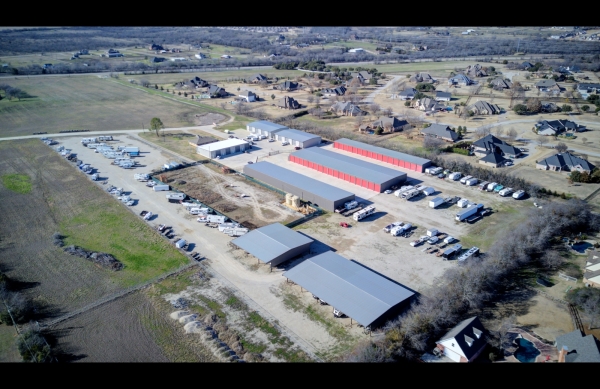 Facility photo: //images.sparefoot.com/medium/24215268c98ade089bc.jpg