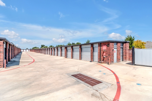 Storage Units at Storage King USA - 144 - McKinney, TX - Ridge Road - 3920 Ridge Road