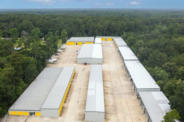 Facility photo: //images.sparefoot.com/medium/24216868cace4b01c9a.jpg