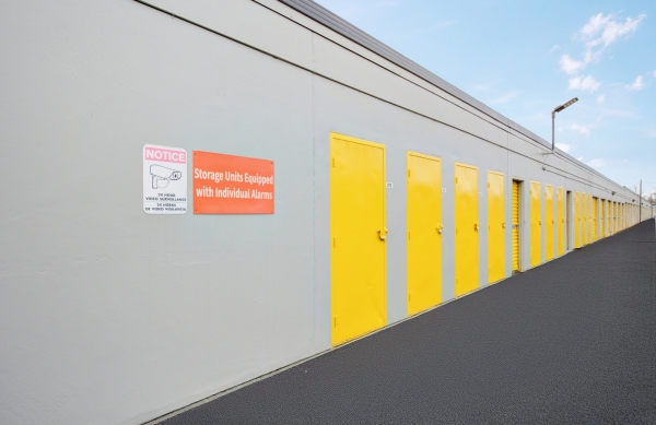 Facility photo: //images.sparefoot.com/medium/24217168cadaa56cc56.jpg