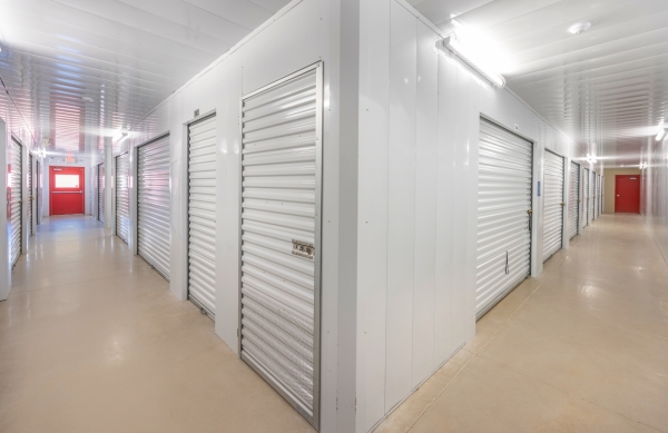 Facility photo: //images.sparefoot.com/medium/24217468caeaf981796.jpg