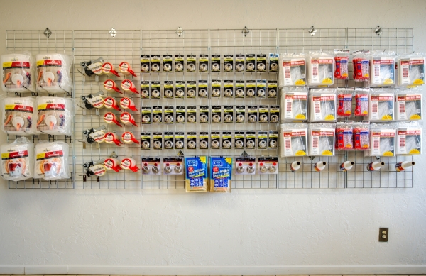 Facility photo: //images.sparefoot.com/medium/24219468cc209e0cc94.jpg